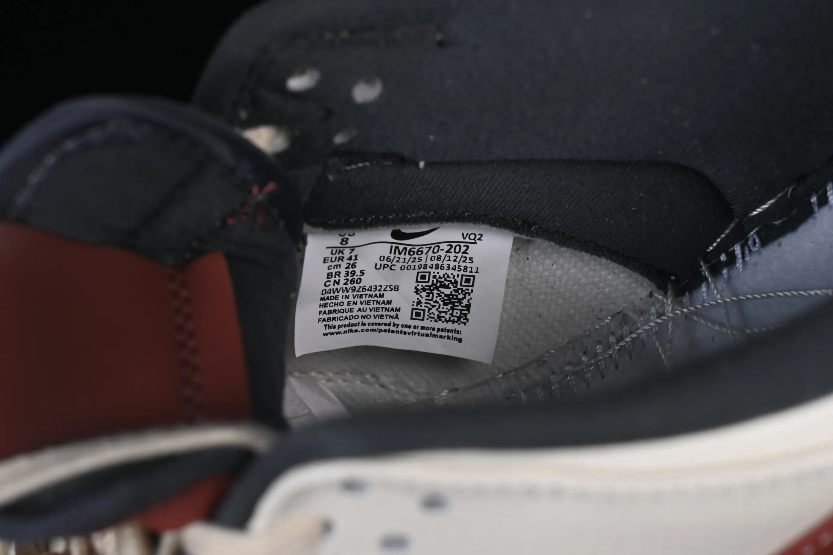 All categories Nk SB Dunk Series Nk SB Dunk Low High-end customized low-top sneakers Nike SB Dunk Low Beige Red Low-top casual sneakers WB0620-118
